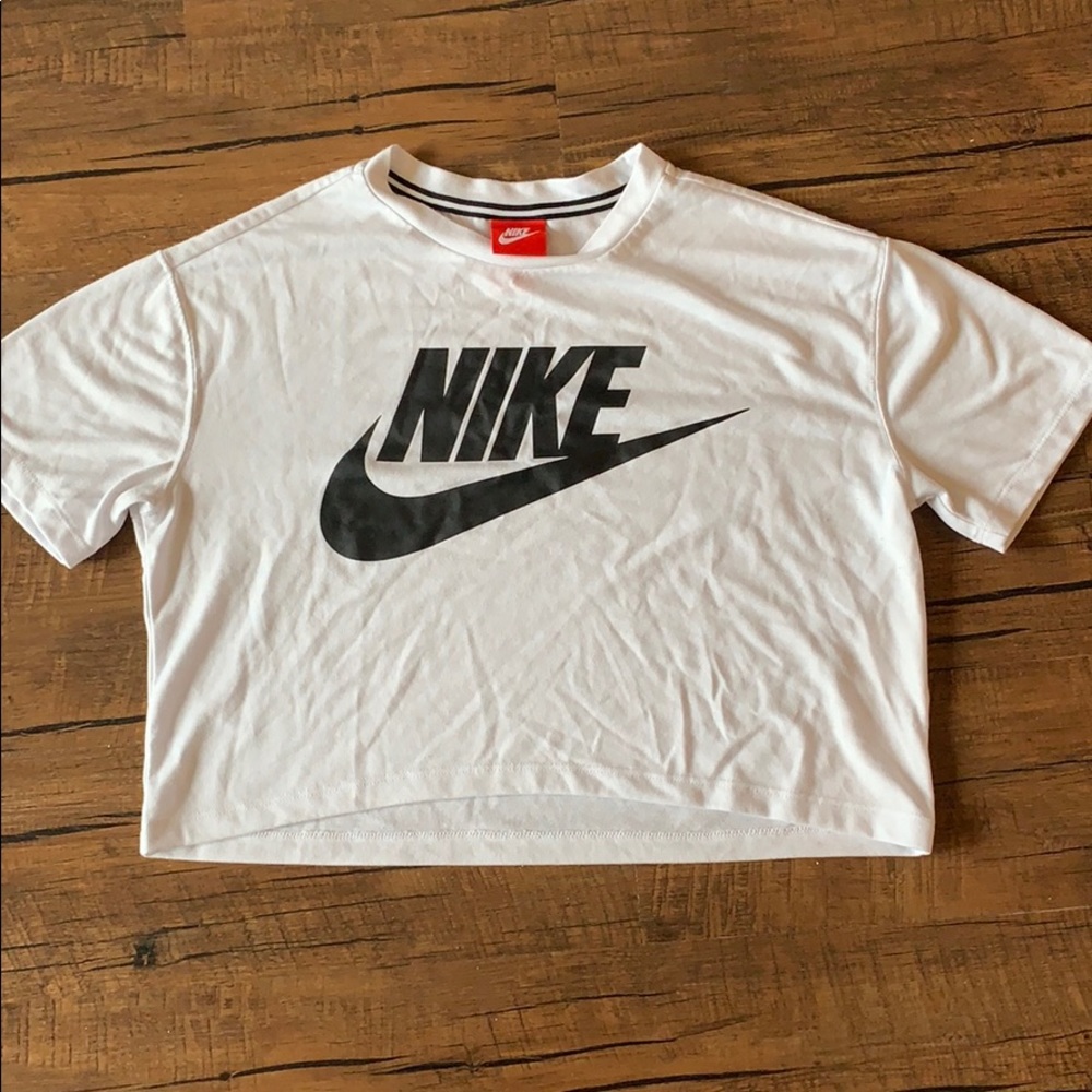 White Nike Short Sleeve Crop Top